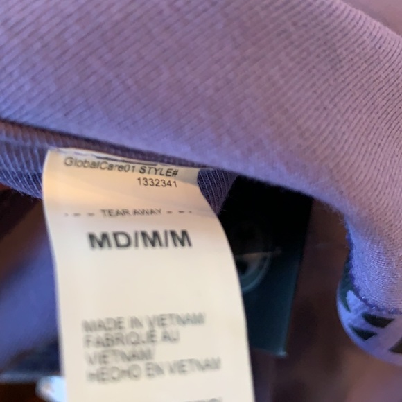 NWT. Under Armour sports bra. Medium. Purple/blk - Picture 7 of 8